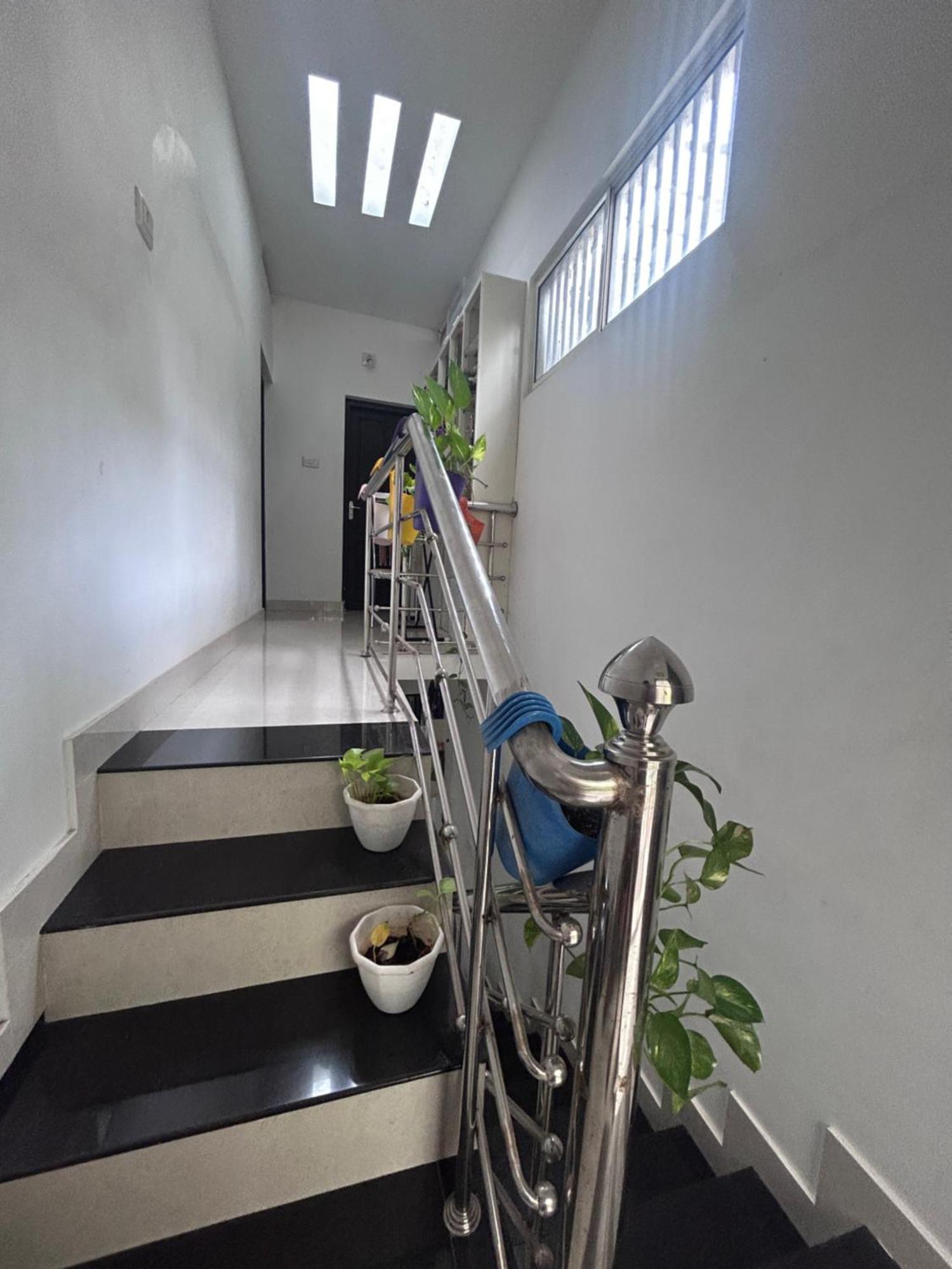 Chaithritha Ladies Homestay Thiruvananthapuram Zewnętrze zdjęcie