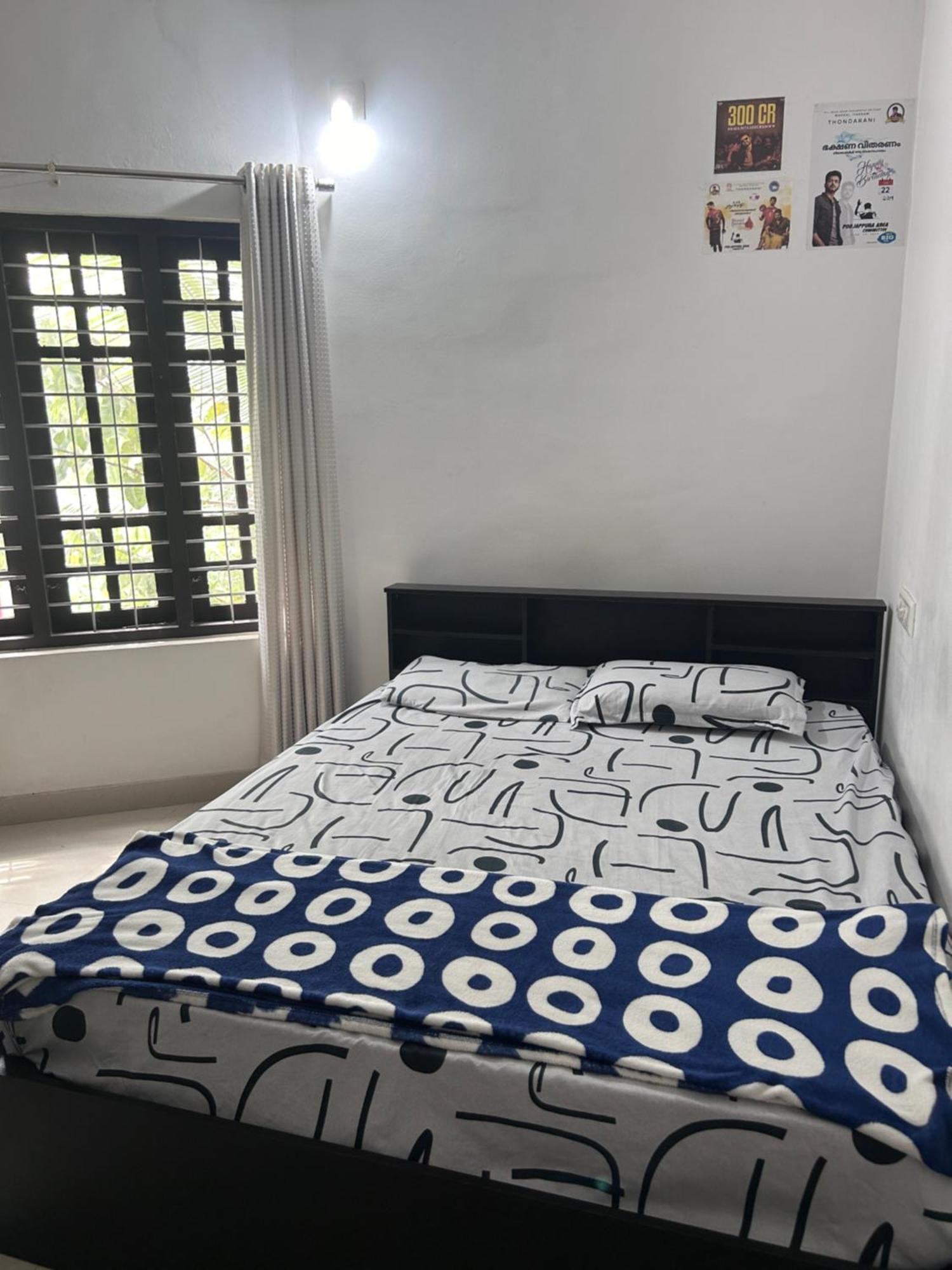 Chaithritha Ladies Homestay Thiruvananthapuram Zewnętrze zdjęcie