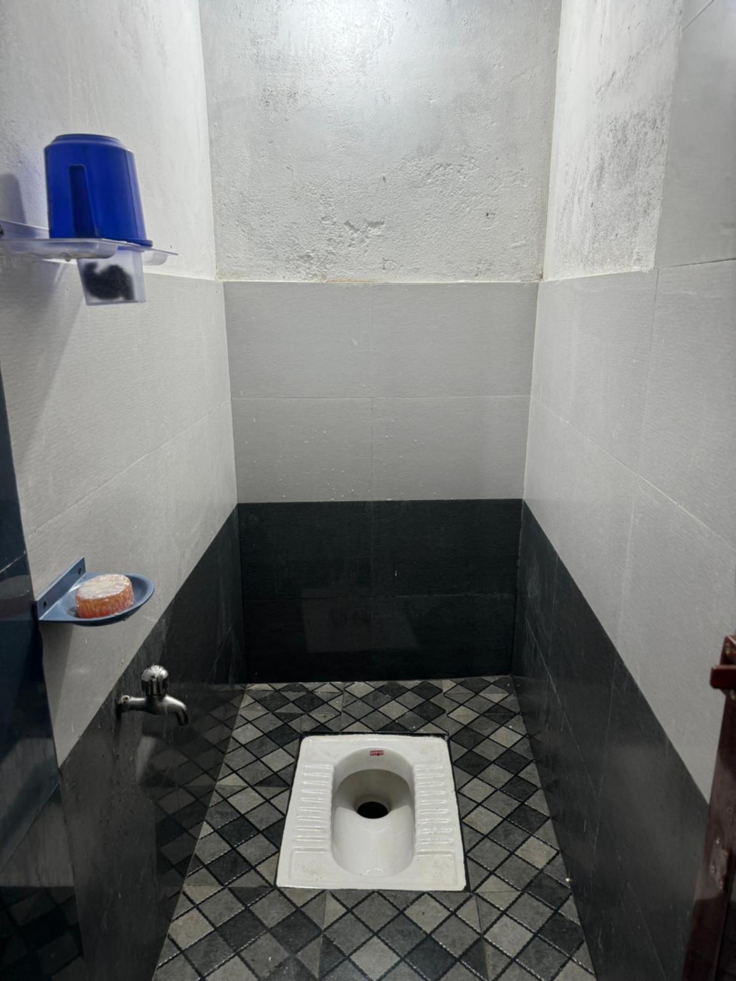Chaithritha Ladies Homestay Thiruvananthapuram Zewnętrze zdjęcie